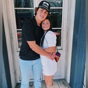 Meet your Posher, Simmons